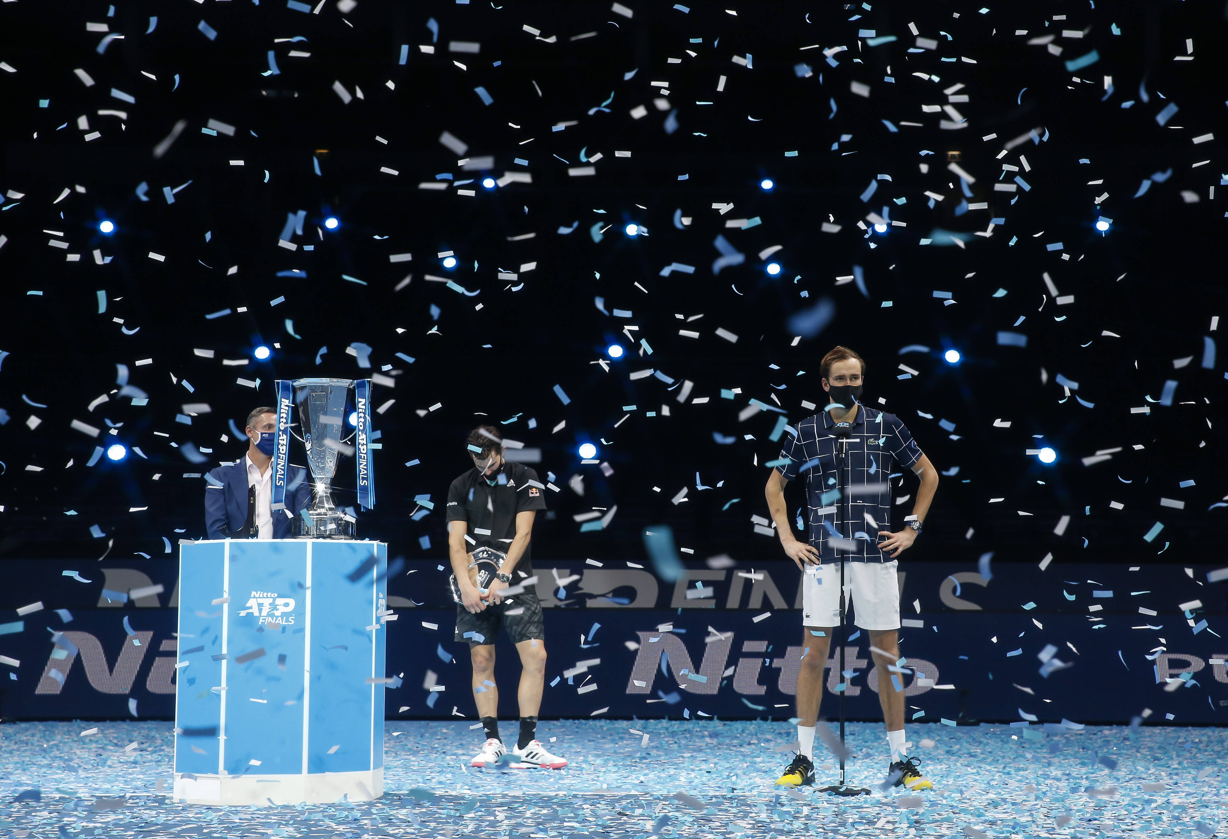 开云体育APP下载-包含ATP总决赛横扫蒙特卡洛大师赛，梅德韦杰夫惊艳四座的词条