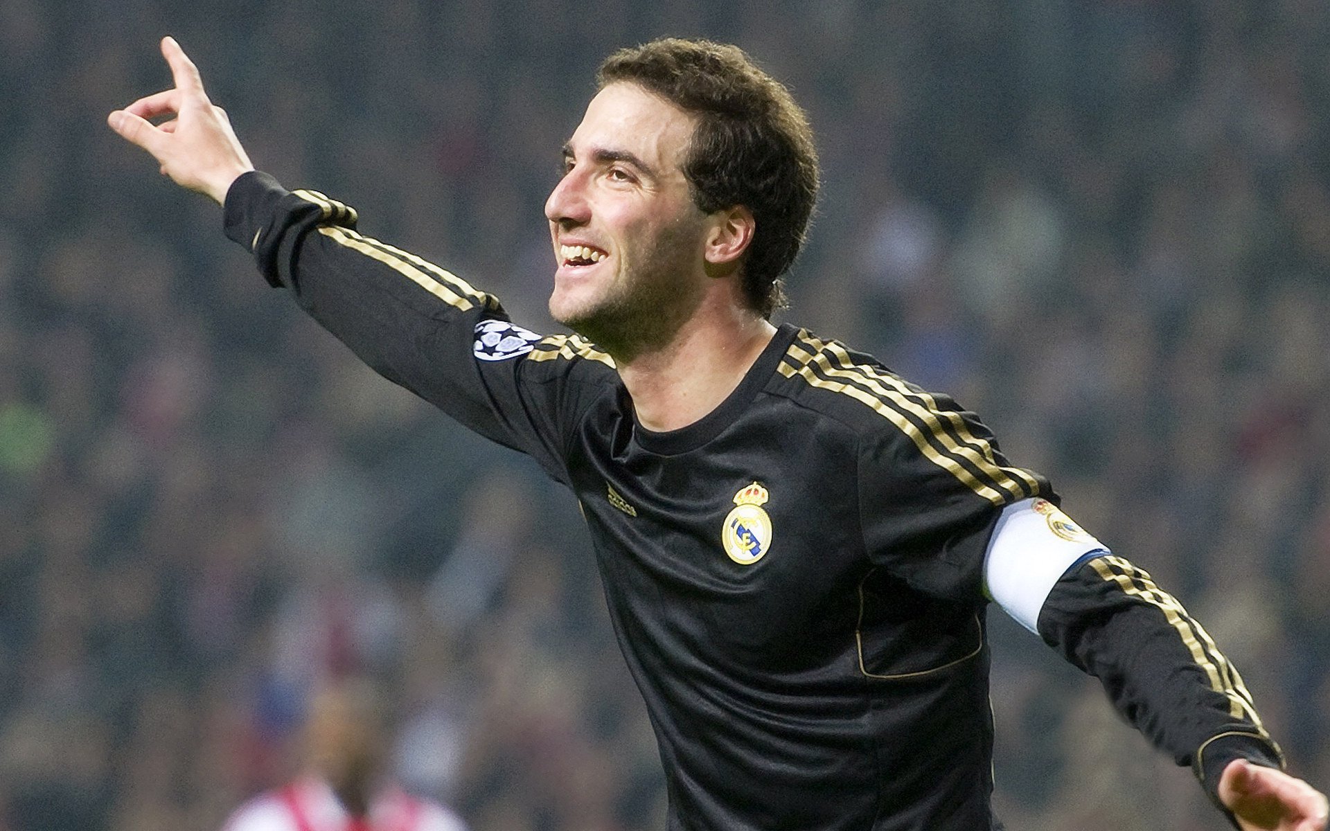 欧冠淘汰赛之夜,凯塞多贡献制胜表现